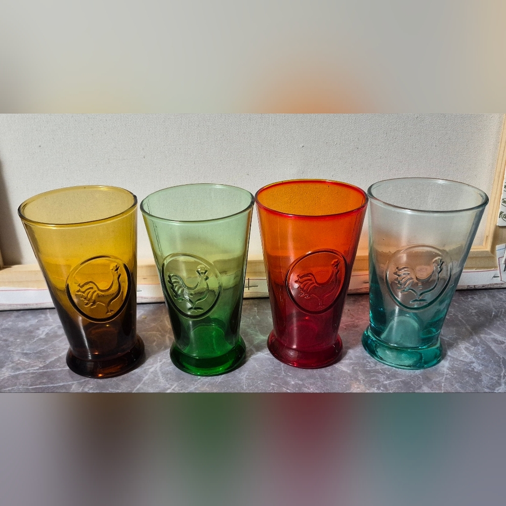 4 Colored  MCM Juice  Glasses Tumbler with Rooster Medallion